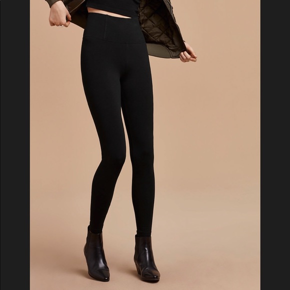 Aritzia Talula High Waisted Leggings 